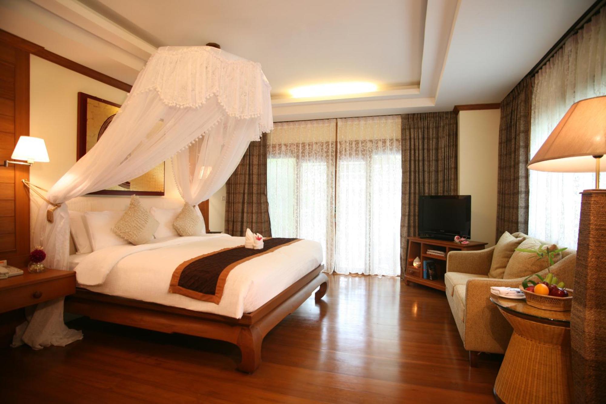 Double Room with Pool View